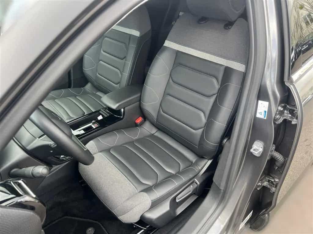 Citroën C4 Shine 1.2 Puretech Kältepaket 04/2024-photo-13