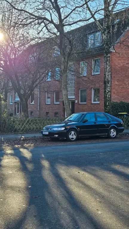 Saab 9-3 2.0i SE Fünftürer SE 02/1999-photo-1