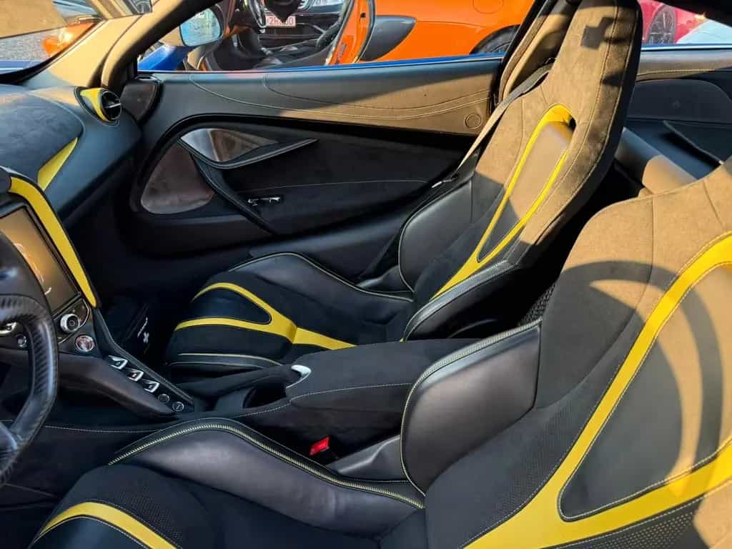 McLaren 720S TOP Zustand 1Hand Carbon B&O Lift Performan 06/2019-photo-18