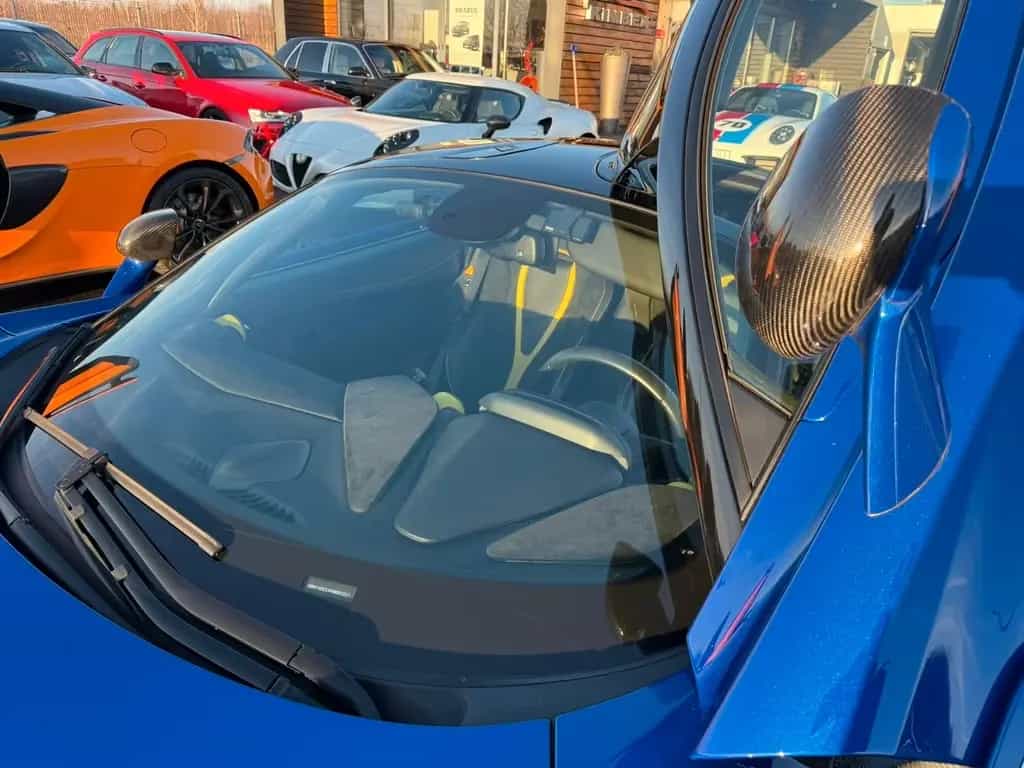 McLaren 720S TOP Zustand 1Hand Carbon B&O Lift Performan 06/2019-photo-36