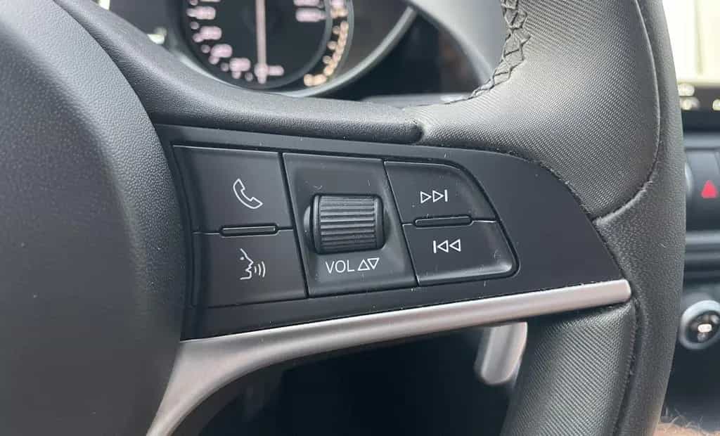 Alfa Romeo Giulia Veloce Q4 Vollausstattung Alu"19 09/2017-photo-26