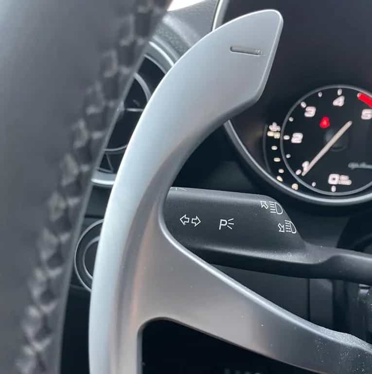 Alfa Romeo Giulia Veloce Q4 Vollausstattung Alu"19 09/2017-photo-29