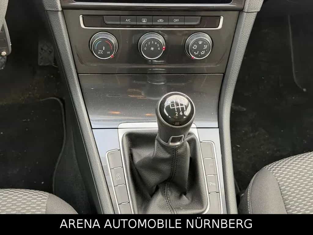 Volkswagen Golf VII Variant 1.0 TSI Trendline*Navi*Klima 07/2017-photo-12