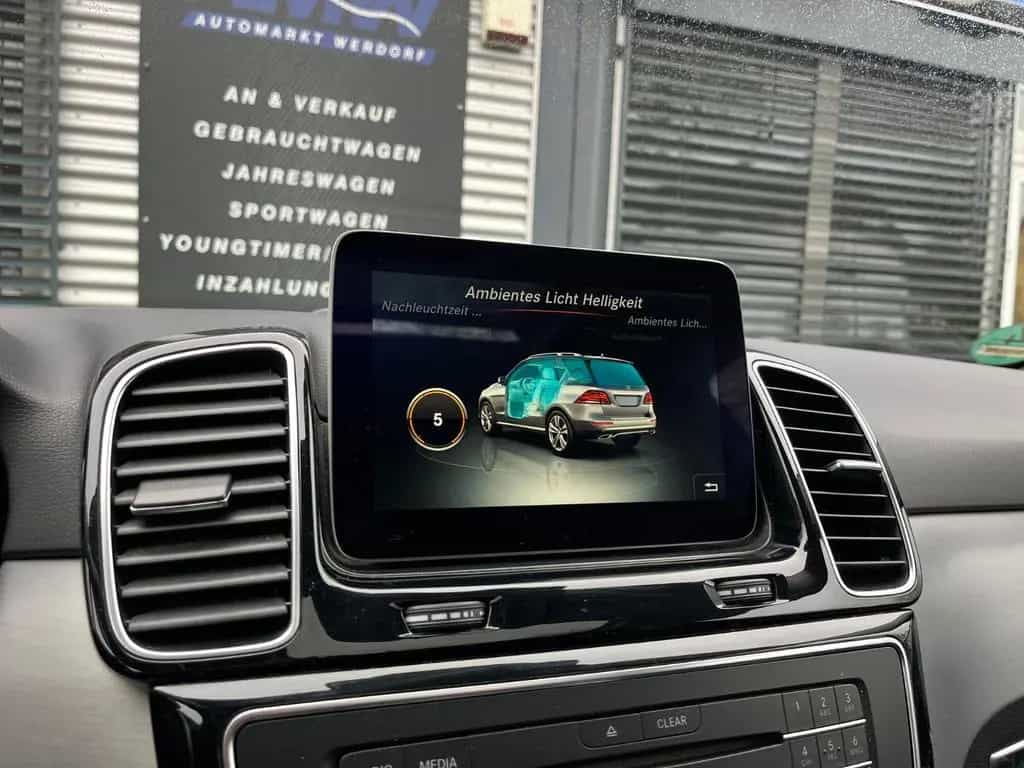 Mercedes-Benz GLE-Class 350 d 4-Matic AMG sDach*AHK*LED*SPUR*E-SITZE 05/2016-photo-14