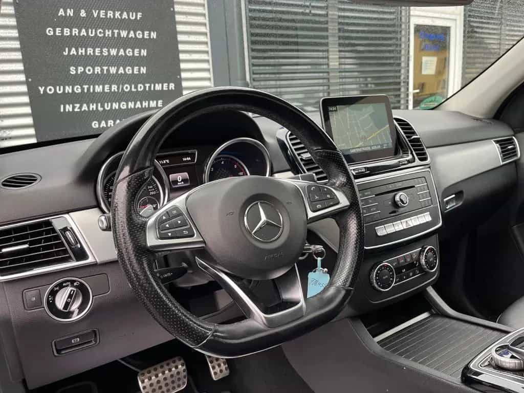 Mercedes-Benz GLE-Class 350 d 4-Matic AMG sDach*AHK*LED*SPUR*E-SITZE 05/2016-photo-18
