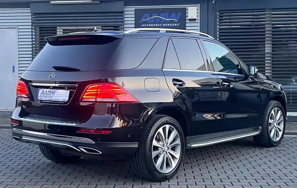 Mercedes-Benz GLE-Class 350 d 4-Matic AMG sDach*AHK*LED*SPUR*E-SITZE 05/2016-photo-2