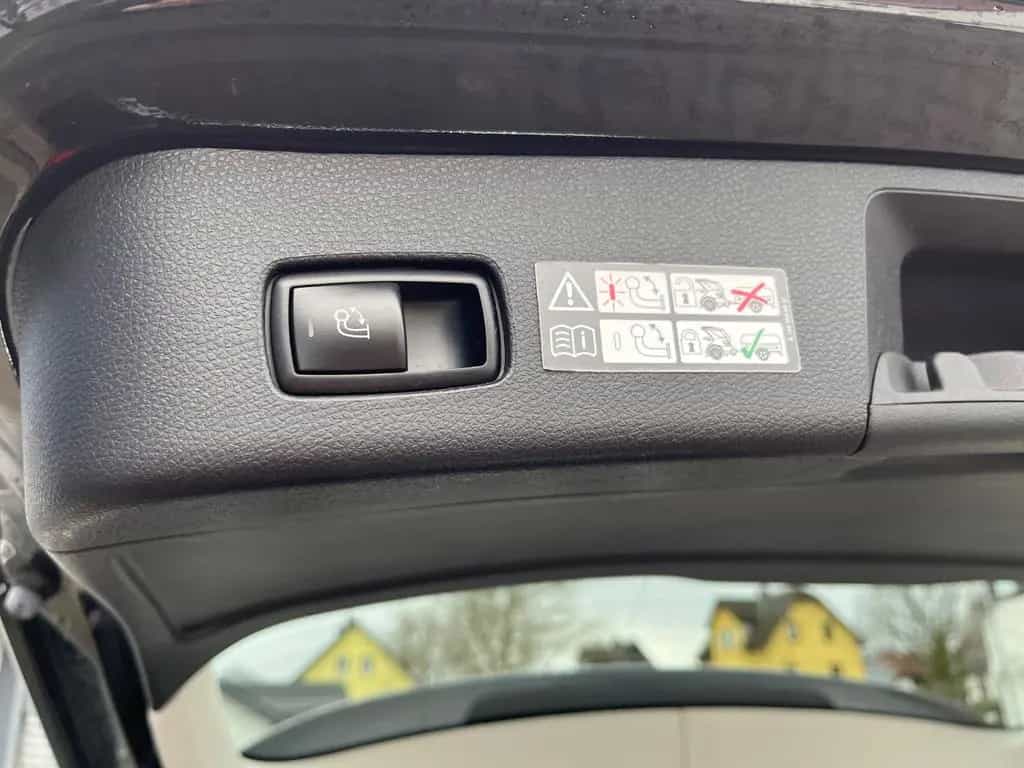 Mercedes-Benz GLE-Class 350 d 4-Matic AMG sDach*AHK*LED*SPUR*E-SITZE 05/2016-photo-28