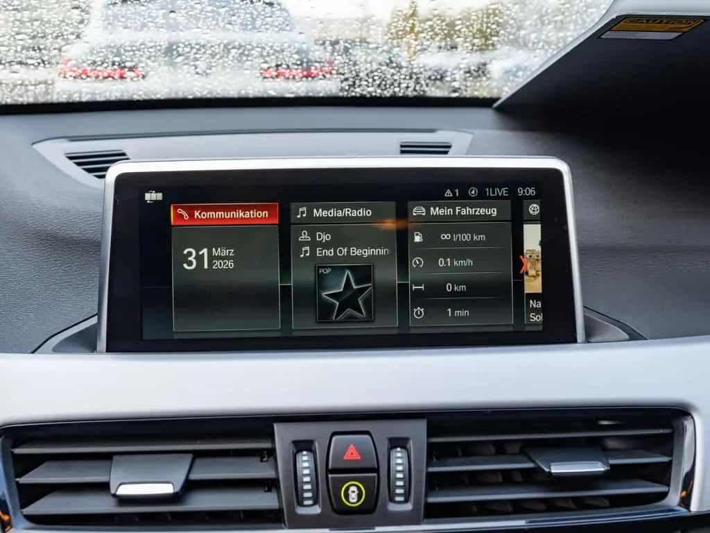 BMW X1 sDrive18i Advantage FACEL. AHK NAVI SHZ PDC 05/2020-photo-13