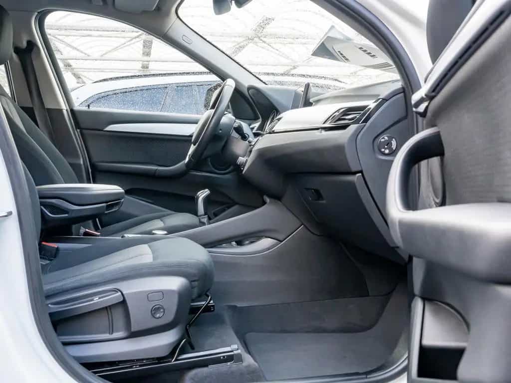 BMW X1 sDrive18i Advantage FACEL. AHK NAVI SHZ PDC 05/2020-photo-5