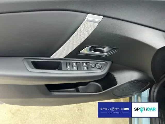 Citroën C4 1.2 PureTech 130 Max Automa 11/2023-photo-10