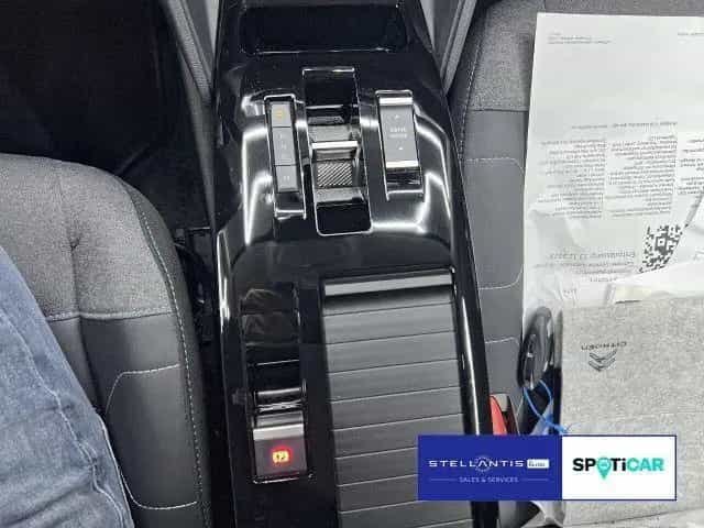 Citroën C4 1.2 PureTech 130 Max Automa 11/2023-photo-18