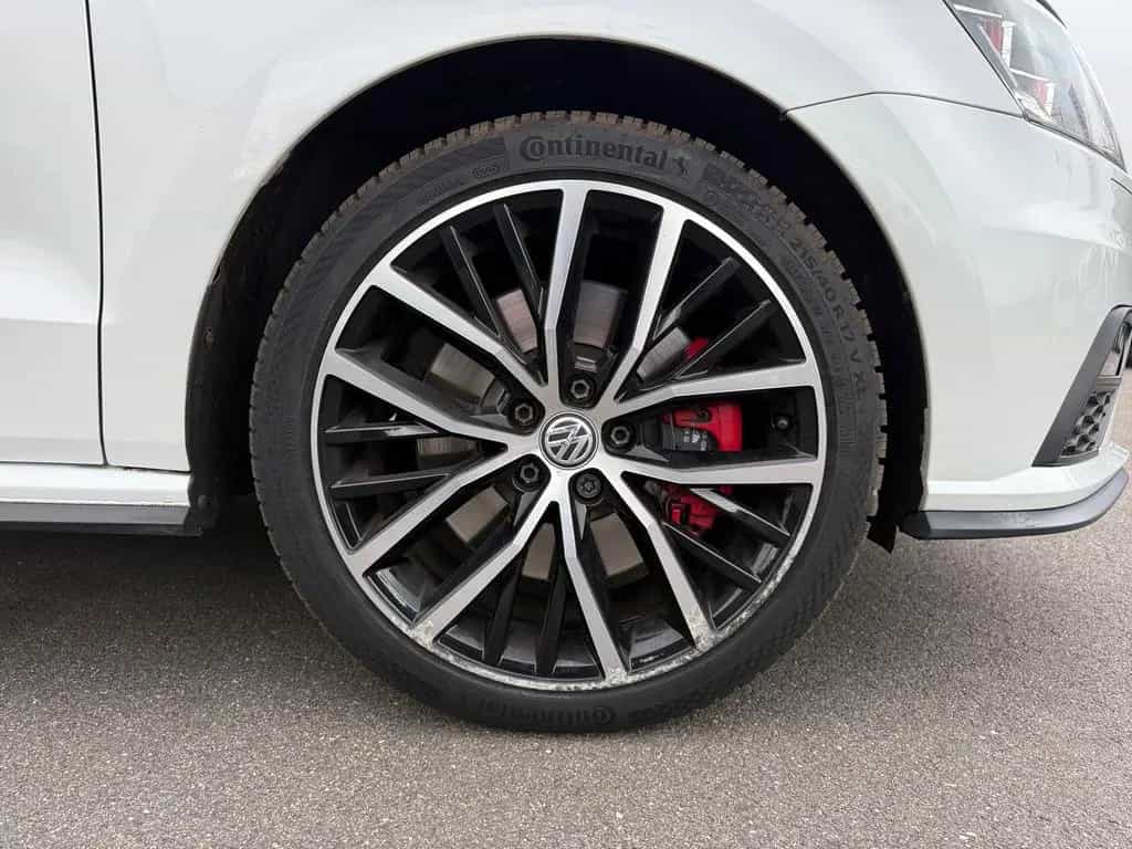 Volkswagen Polo 1.8 TSI DSG GTI LED Navi SHZ Kamera Pano 10/2015-photo-15