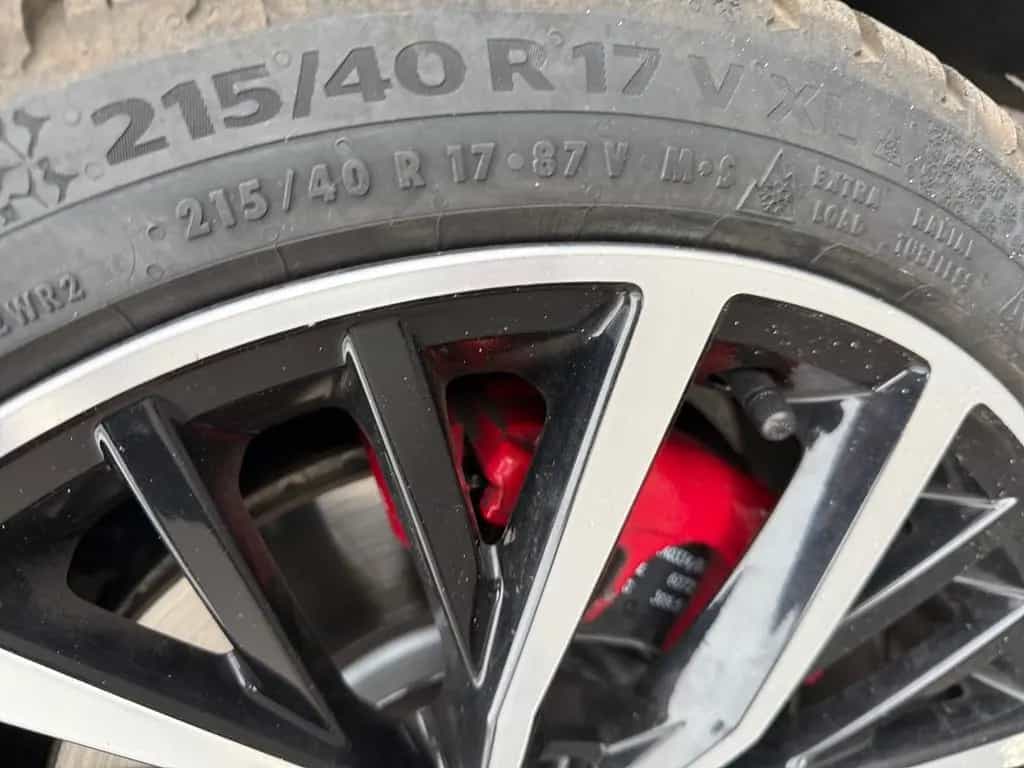Volkswagen Polo 1.8 TSI DSG GTI LED Navi SHZ Kamera Pano 10/2015-photo-16