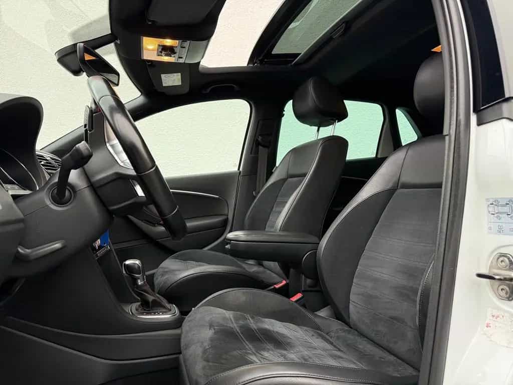 Volkswagen Polo 1.8 TSI DSG GTI LED Navi SHZ Kamera Pano 10/2015-photo-30