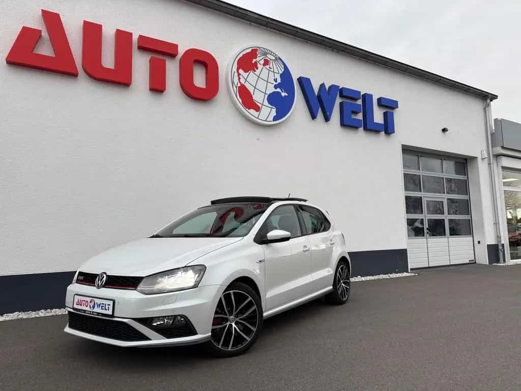Volkswagen Polo 1.8 TSI DSG GTI LED Navi SHZ Kamera Pano 10/2015-photo-31