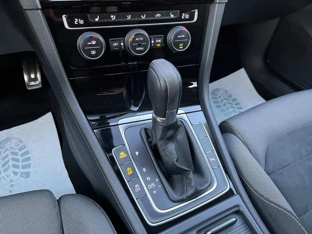 Volkswagen Golf 1.5TSI ACT DSG Highline*LED*ACC*Navi*2.Hand 10/2018-photo-17