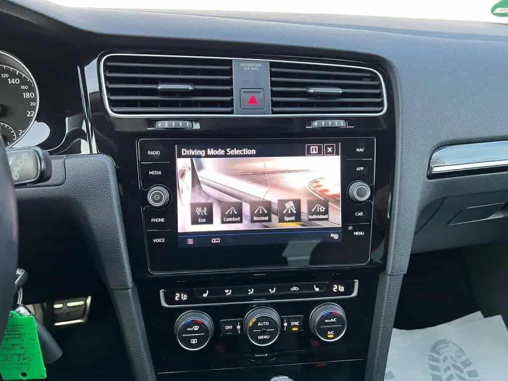 Volkswagen Golf 1.5TSI ACT DSG Highline*LED*ACC*Navi*2.Hand 10/2018-photo-21