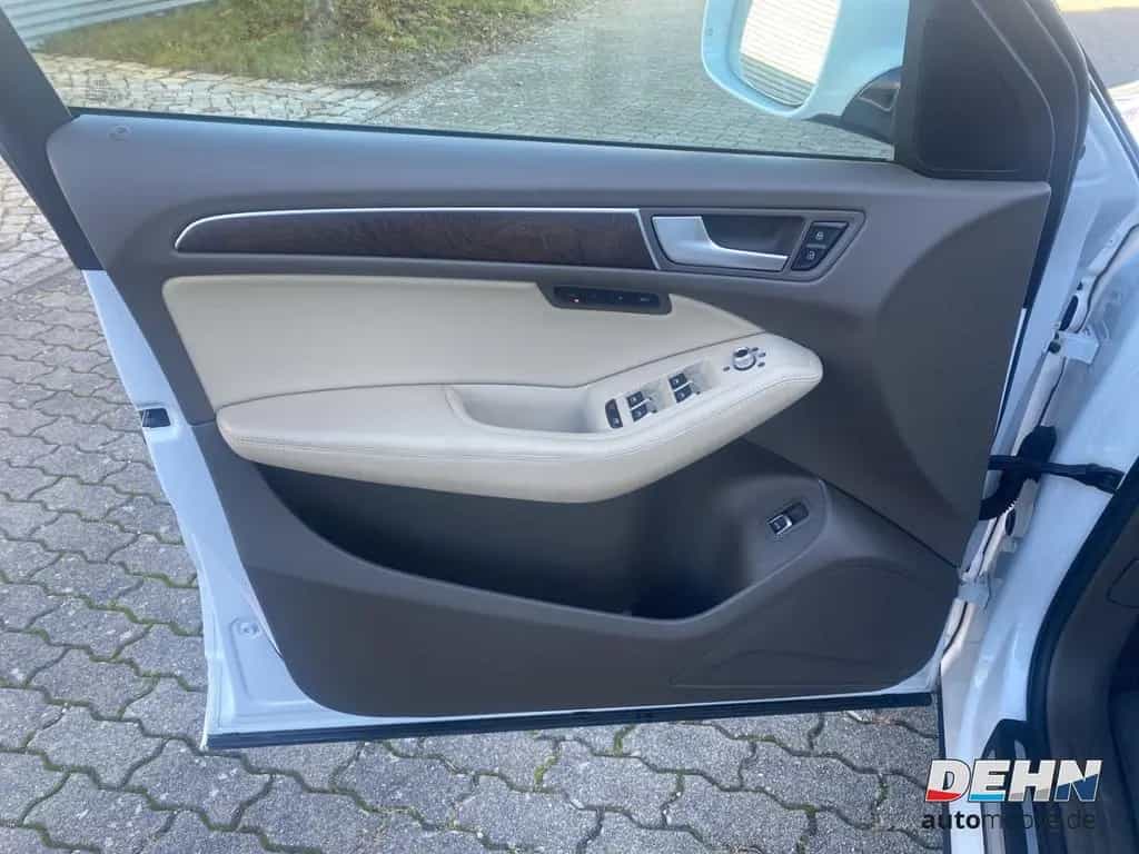 Audi Q5 2.0 TDI DSG quattro Pano MMI Magnetic Kamera 03/2018-photo-17