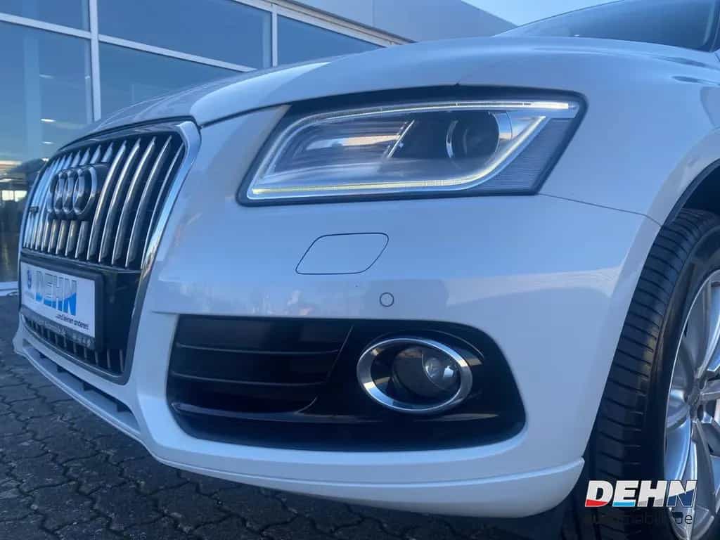 Audi Q5 2.0 TDI DSG quattro Pano MMI Magnetic Kamera 03/2018-photo-20