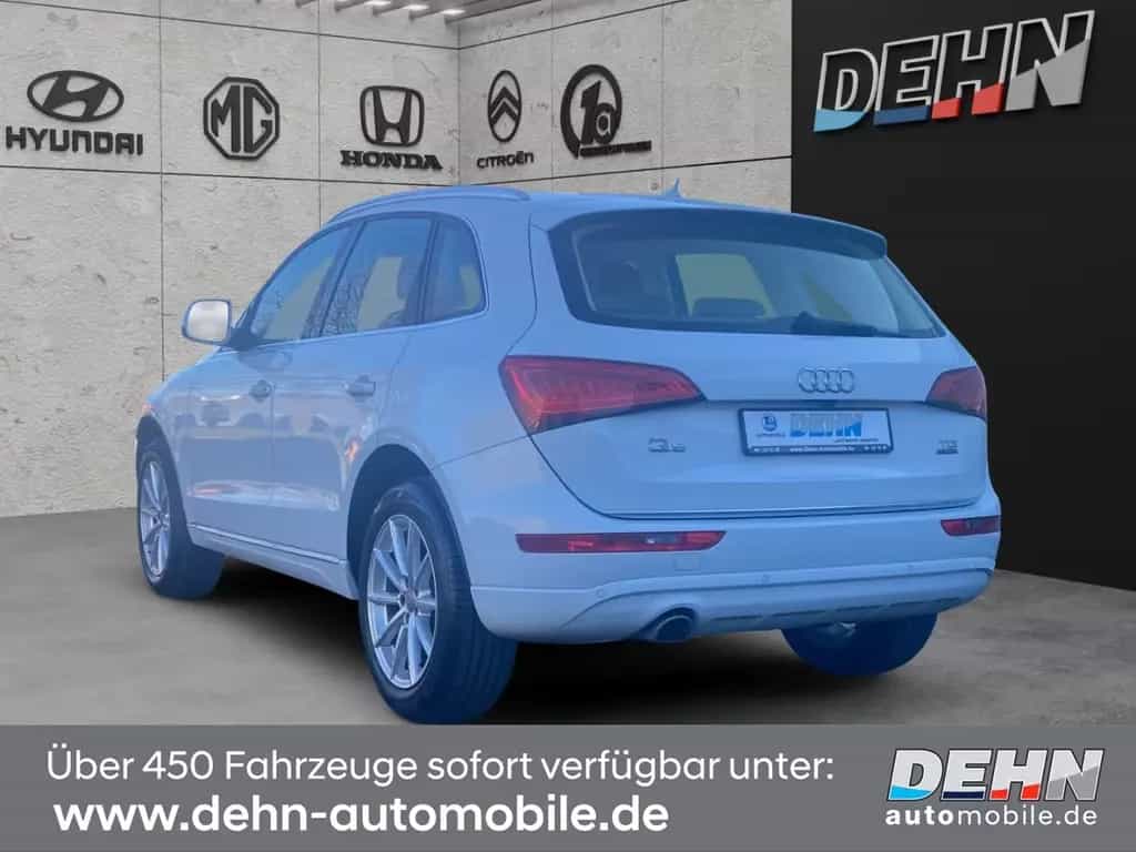 Audi Q5 2.0 TDI DSG quattro Pano MMI Magnetic Kamera 03/2018-photo-3