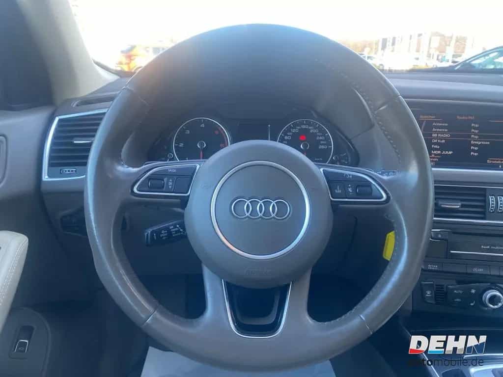 Audi Q5 2.0 TDI DSG quattro Pano MMI Magnetic Kamera 03/2018-photo-9