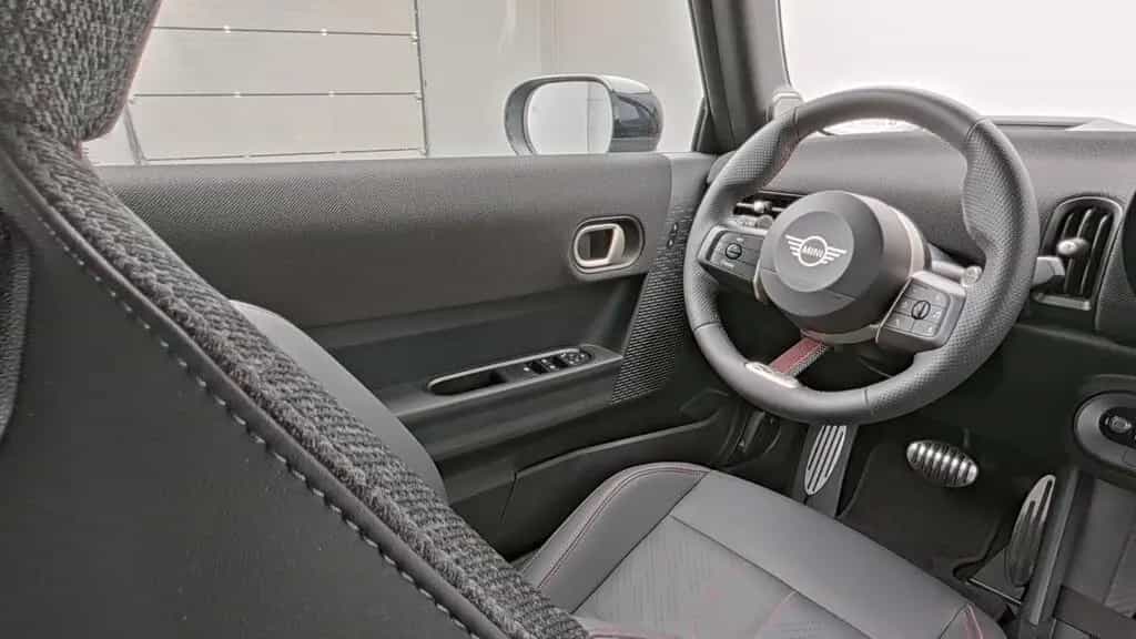 MINI John Cooper Works Cabrio 07/2025-photo-10