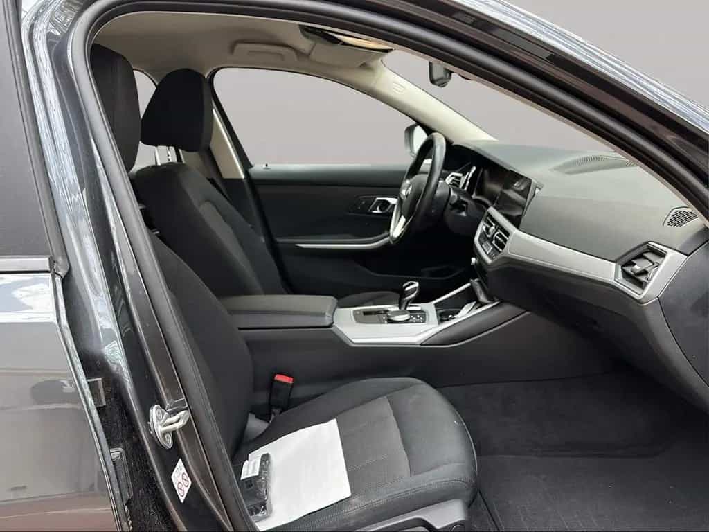 BMW 320 d Limousine AHK LiveCockpitProf PDC LED 02/2022-photo-17