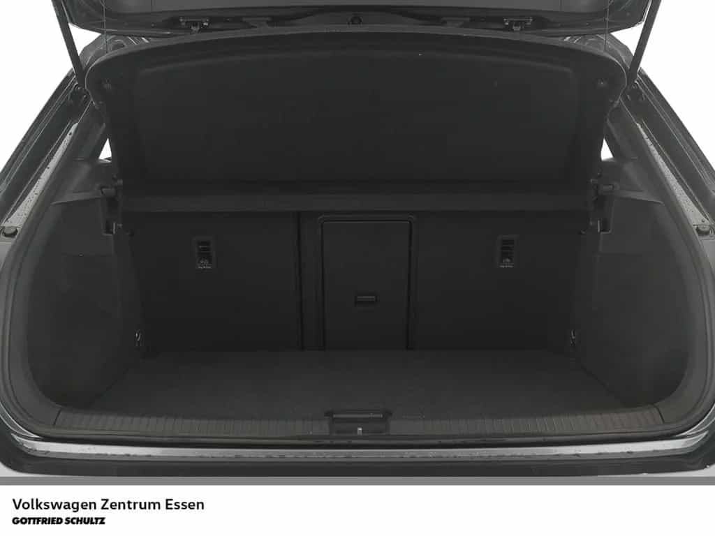 Volkswagen T-Roc R-Line TSI DSG Matrix AHK BlackStyle Navi 03/2024-photo-5