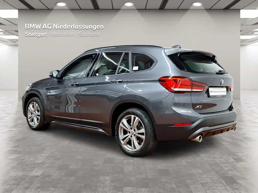BMW X1 xDrive20i Sport Line Navi Parkassist LED 12/2019-photo-1