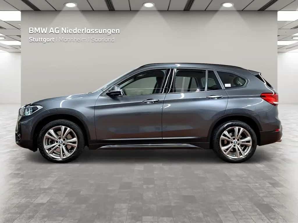 BMW X1 xDrive20i Sport Line Navi Parkassist LED 12/2019-photo-2