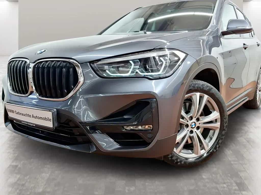 BMW X1 xDrive20i Sport Line Navi Parkassist LED 12/2019-photo-7