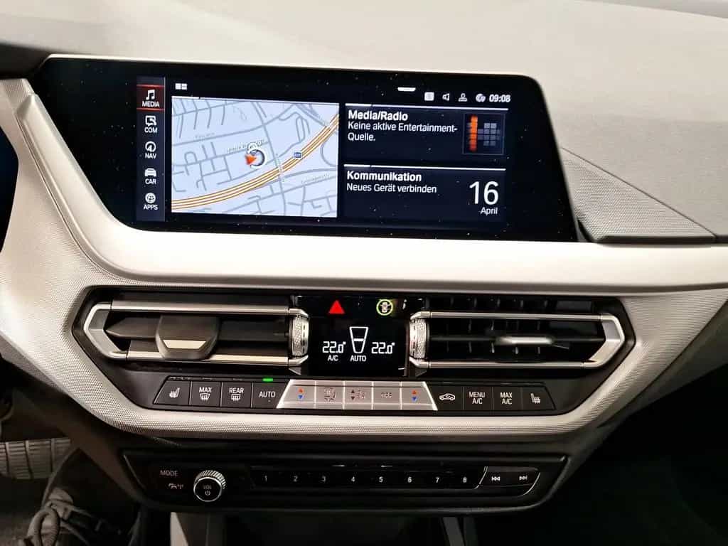 BMW 1 Series 118i LiveCockpitProf PDC Driv.Assist LED 11/2021-photo-14