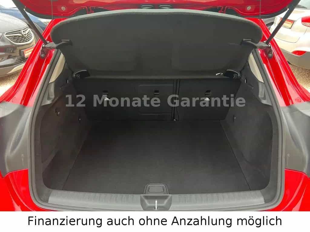 Mercedes-Benz GLA-Class GLA 200 Automatik Navi&Rückfahrkamera 04/2019-photo-33