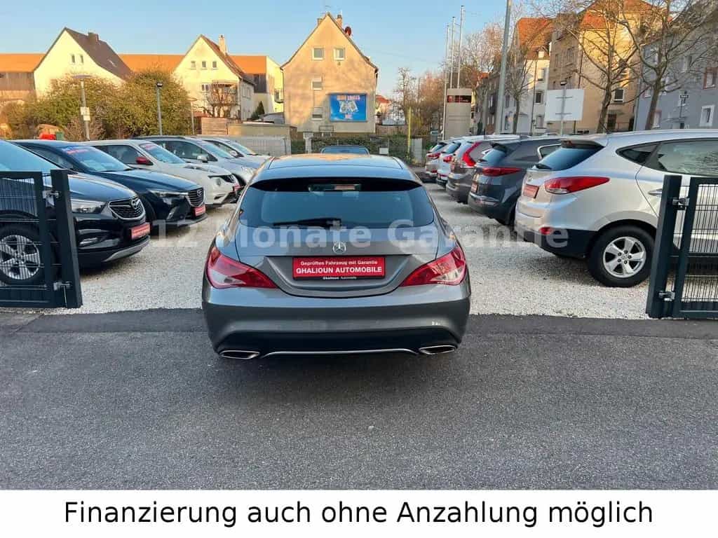 Mercedes-Benz CLA-Class CLA 220 Shooting Brake 4Matic Urban 07/2017-photo-2