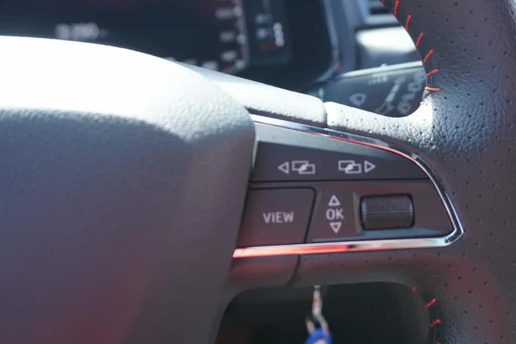 Seat Arona 1.0 TSI FR AAC LED Navi VC SHZ Temp Alu 01/2021-photo-19