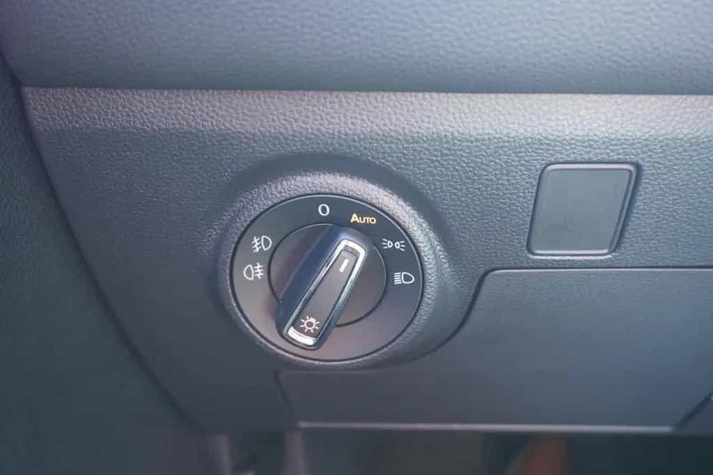 Seat Arona 1.0 TSI FR AAC LED Navi VC SHZ Temp Alu 01/2021-photo-22
