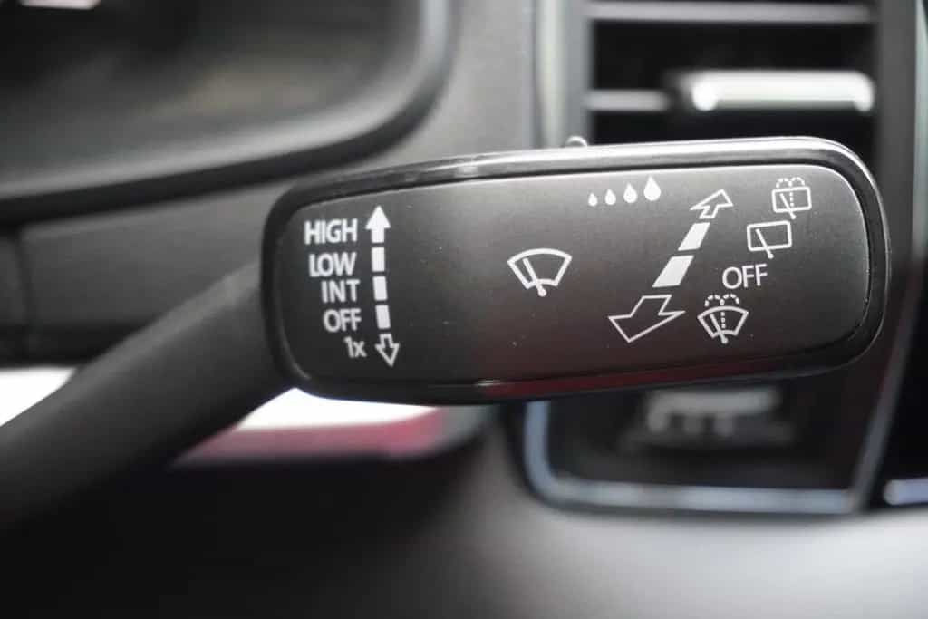Skoda Karoq 1.5 16V TSI Style AHK ACC Standheizung LED 04/2019-photo-17