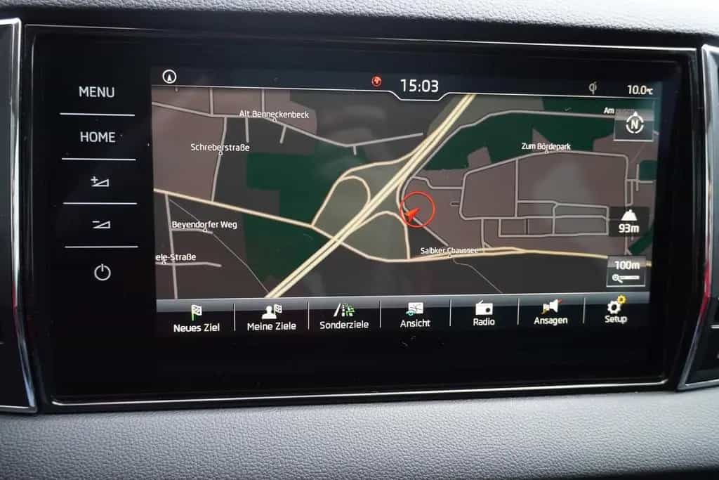 Skoda Karoq 1.5 16V TSI Style AHK ACC Standheizung LED 04/2019-photo-23