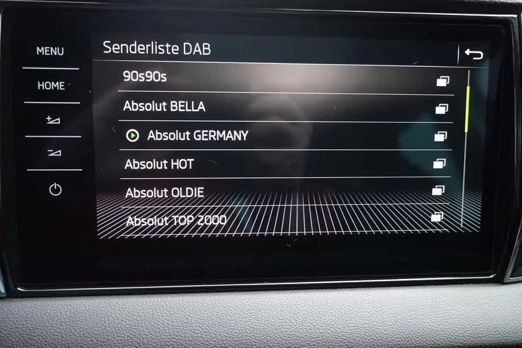 Skoda Karoq 1.5 16V TSI Style AHK ACC Standheizung LED 04/2019-photo-24