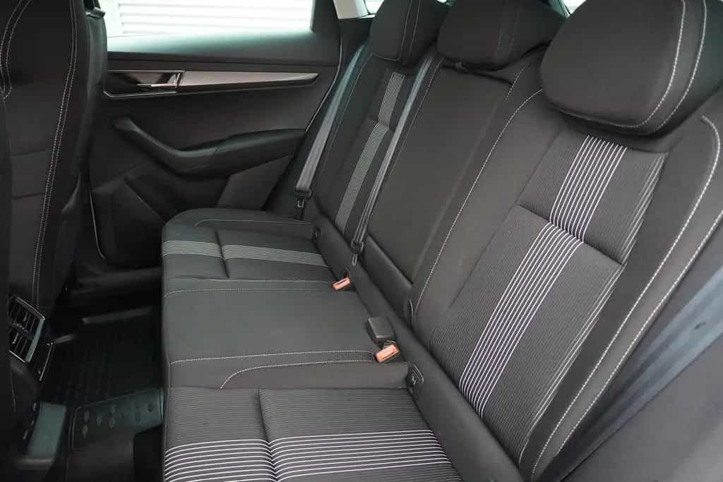 Skoda Karoq 1.5 16V TSI Style AHK ACC Standheizung LED 04/2019-photo-34
