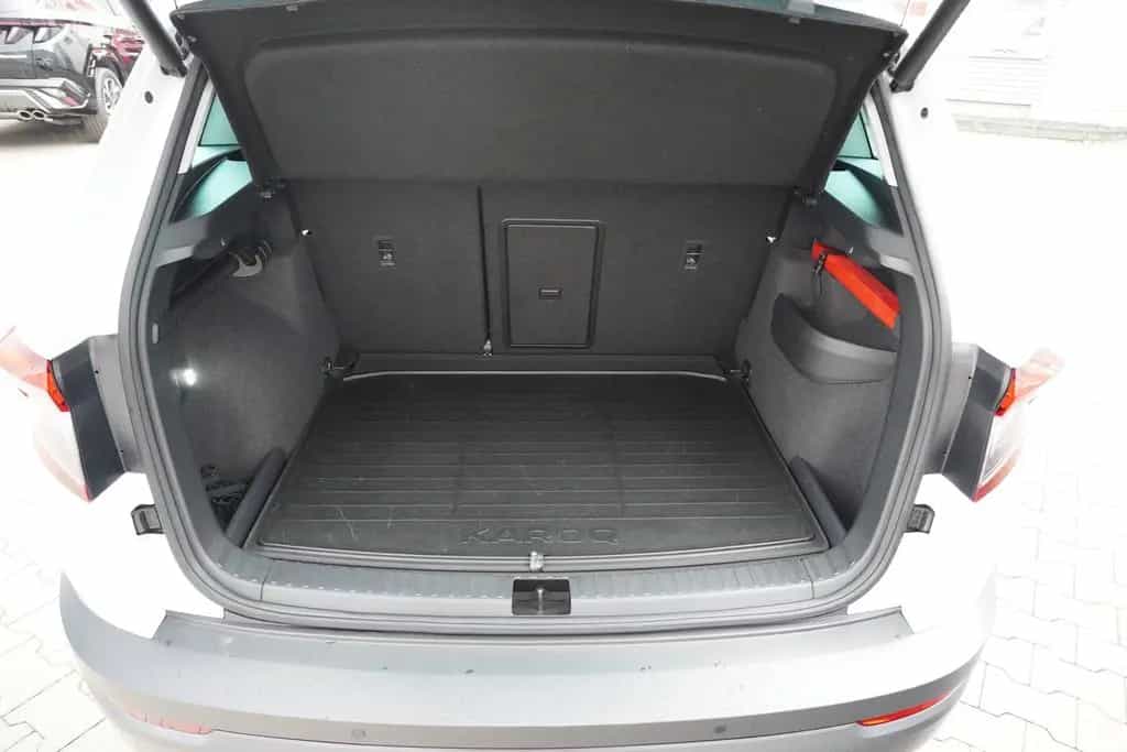 Skoda Karoq 1.5 16V TSI Style AHK ACC Standheizung LED 04/2019-photo-35