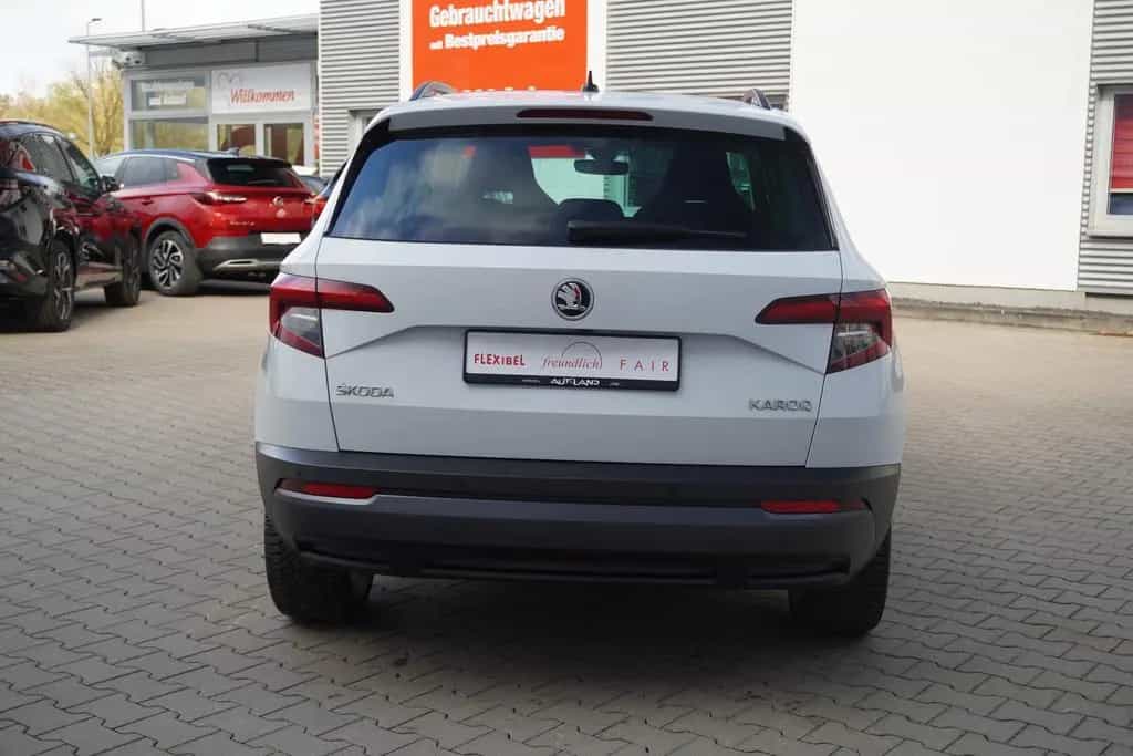 Skoda Karoq 1.5 16V TSI Style AHK ACC Standheizung LED 04/2019-photo-6