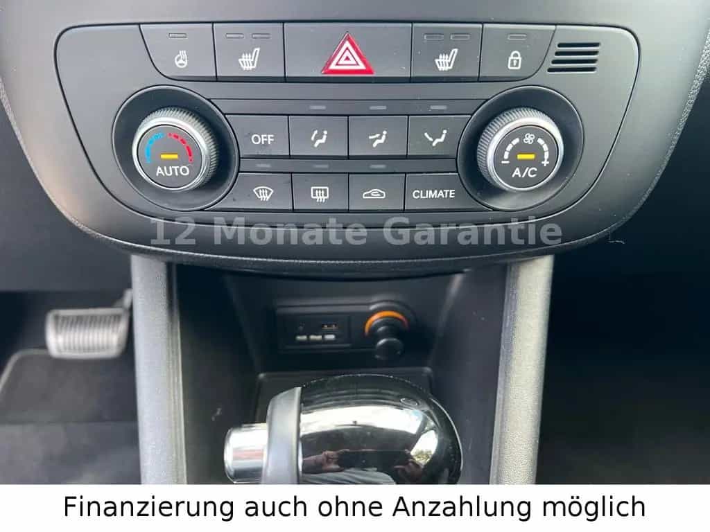 Kia Venga UEFA Euro 2016 Automatik&Navi&kamera 1Hand 07/2016-photo-19