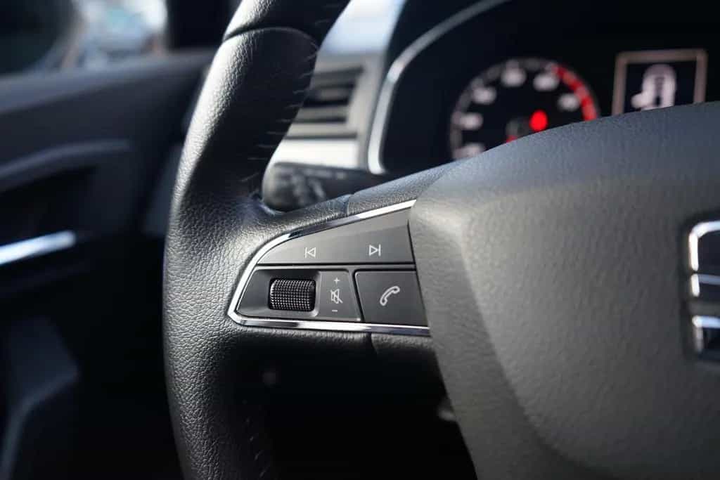 Seat Ibiza 1.0 TSI Style Navi LED Sitzheizung Klima 07/2017-photo-22