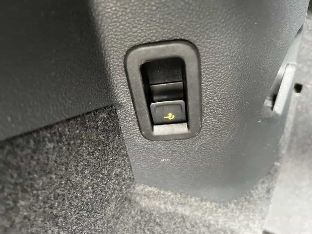 Volkswagen Golf 1.5 TSI Life Navi LED AHK Standheizung 03/2022-photo-10