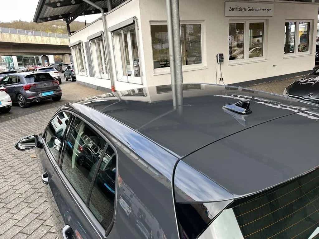 Volkswagen Golf 1.5 TSI Life Navi LED AHK Standheizung 03/2022-photo-11