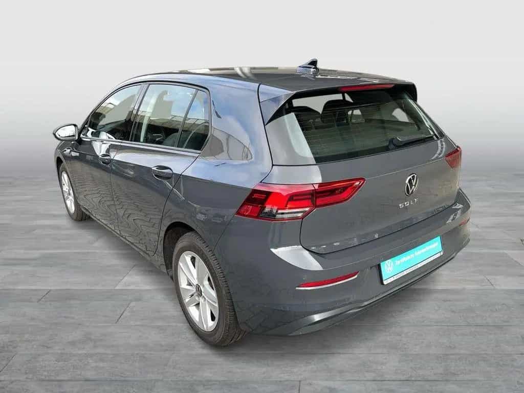 Volkswagen Golf 1.5 TSI Life Navi LED AHK Standheizung 03/2022-photo-3