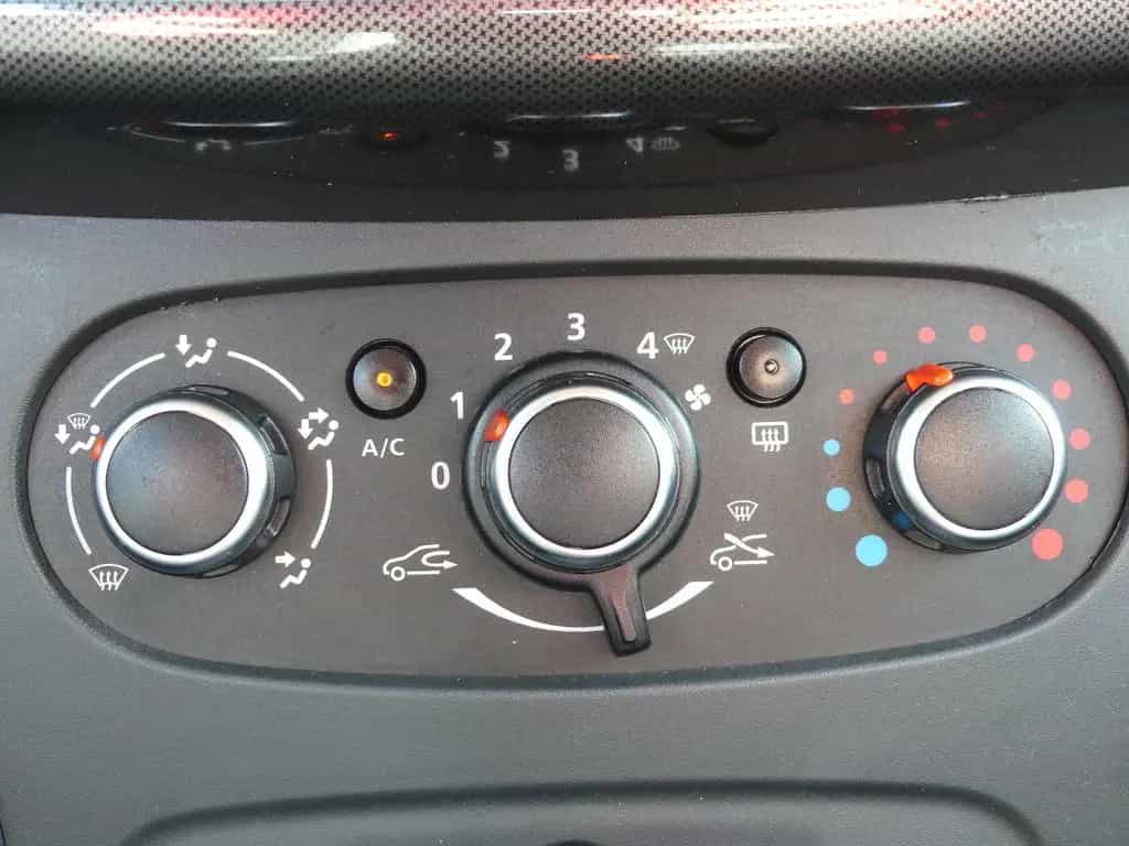 Dacia Sandero Stepway II 1.0 TCE Prestige Navi PDC USB 09/2020-photo-13