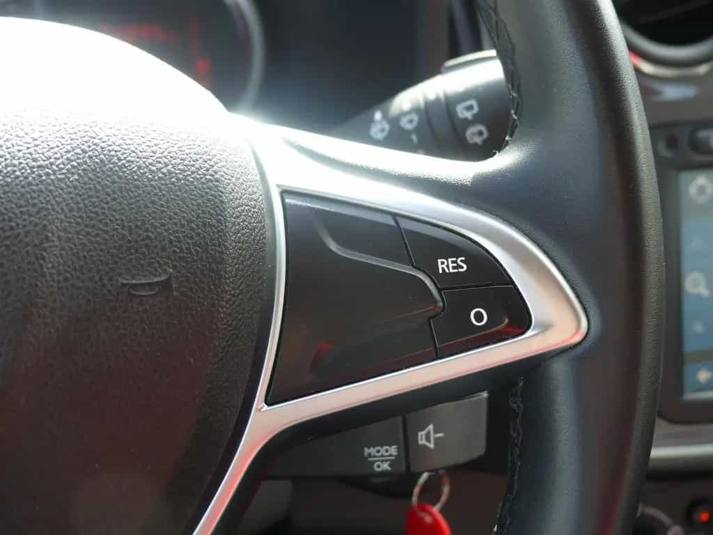 Dacia Sandero Stepway II 1.0 TCE Prestige Navi PDC USB 09/2020-photo-19