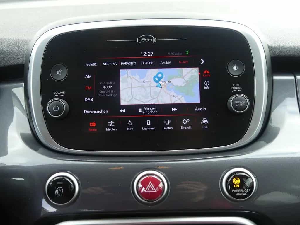 Fiat 500X 1.4 Lounge LED Navi AHK Sitzheizung DAB PDC 08/2018-photo-10